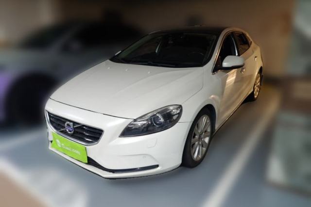 Used Volvo V40 2015 1.6T Zhiya Edition