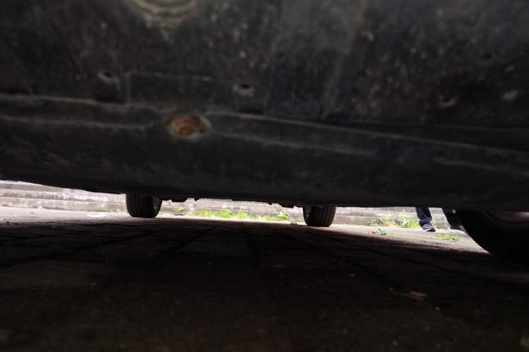 Used Volvo V40 2015 1.6T Zhiya Edition Chassis Front