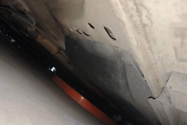 Used Volvo V40 2015 1.6T Zhiya Edition Chassis Front Left