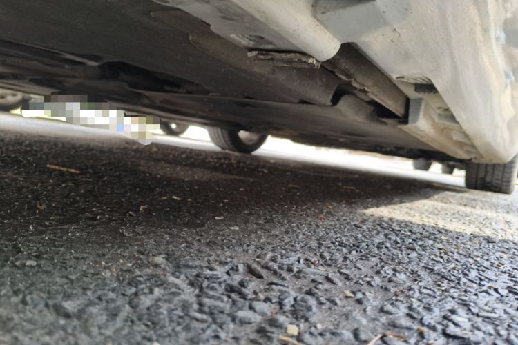 Used Volvo V40 2015 1.6T Zhiyi Edition Chassis Front Right
