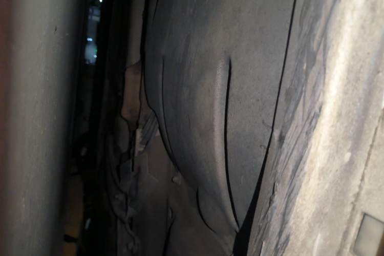Used Volvo V40 2015 1.6T Zhiya Edition Chassis Front Right