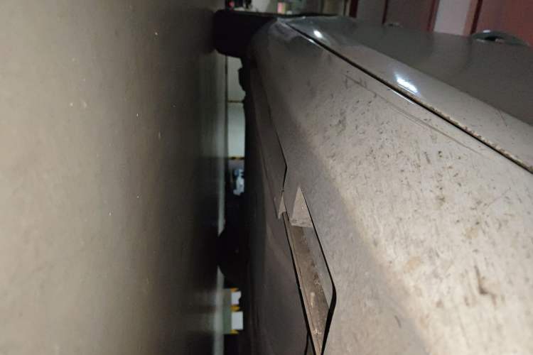 Used Volvo V40 2015 1.6T Zhiya Edition Chassis Front Right