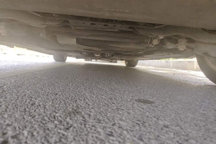 Used Volvo V40 2015 1.6T Zhiya Edition Chassis Rear