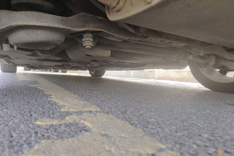 Used Volvo V40 2015 1.6T Zhiya Edition Chassis Rear Left