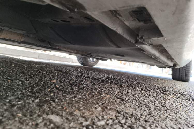 Used Volvo V40 2015 1.6T Zhiyi Edition Chassis Rear Left