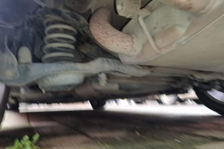 Used Volvo V40 2015 1.6T Zhiya Edition Chassis Rear Left