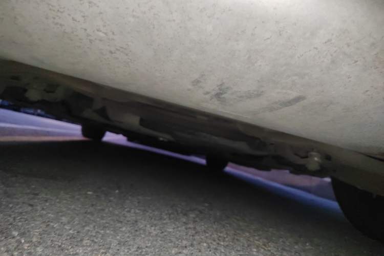 Used Volvo V40 2015 1.6T Zhiya Edition Chassis Rear