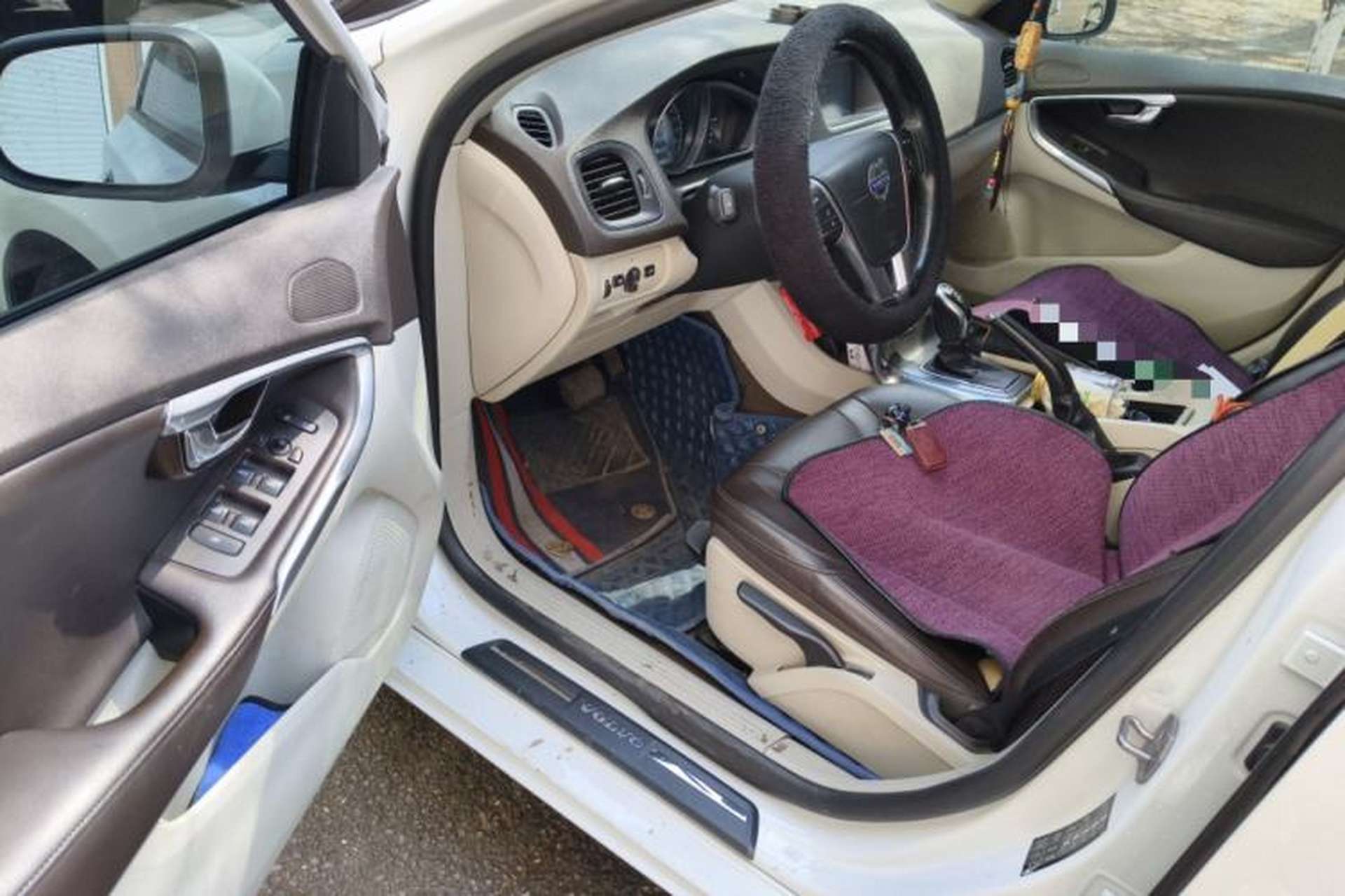 Used Volvo V40 2015 1.6T Zhiyi Edition Driver Seat