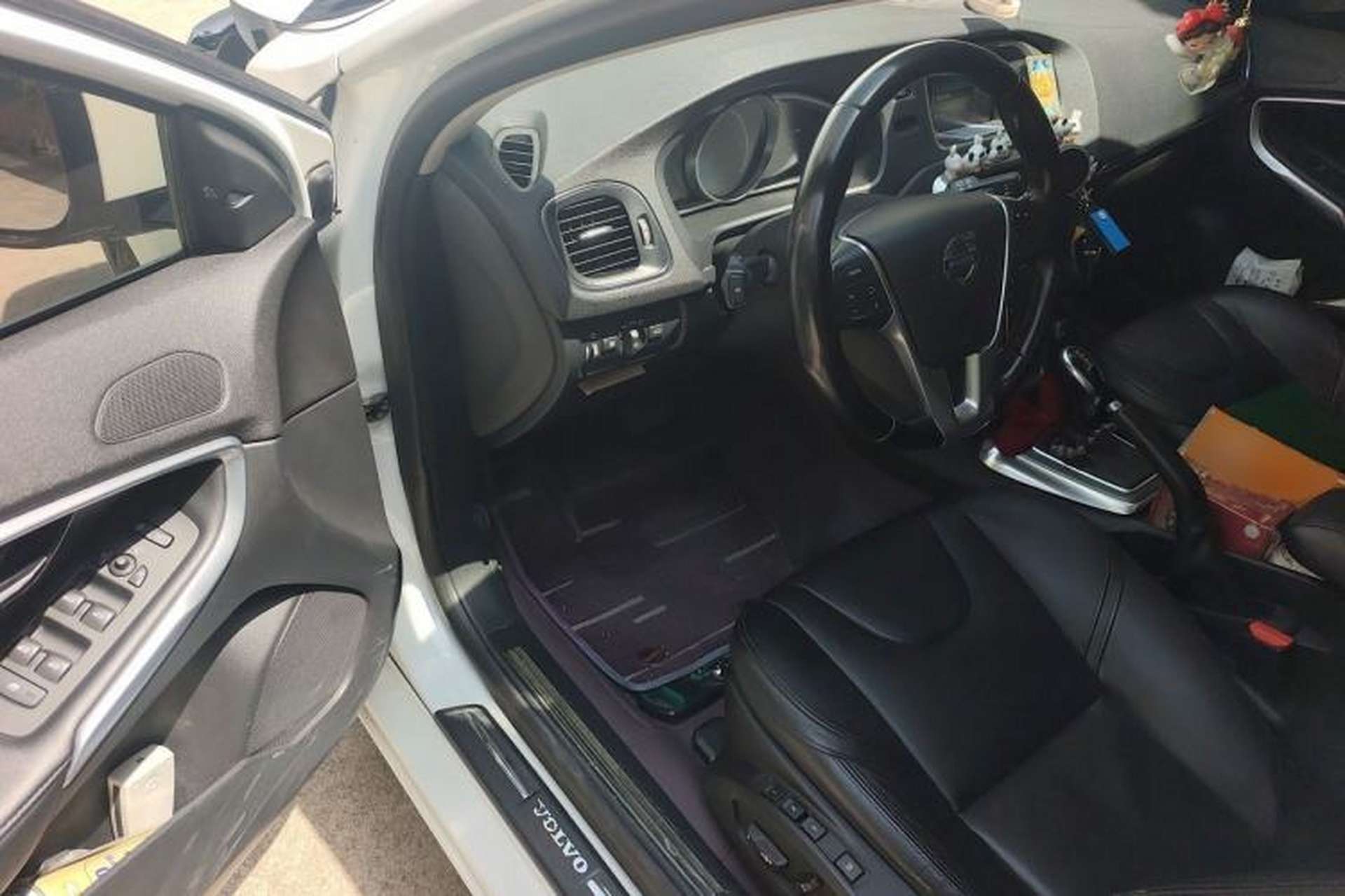 Used Volvo V40 2015 1.6T Zhiya Edition Driver Seat