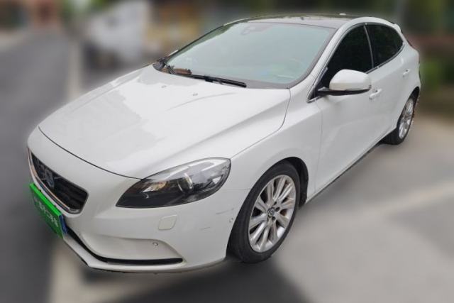Used Volvo V40 2015 1.6T Zhiya Edition