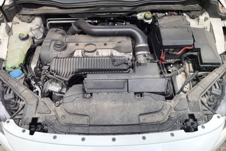 Used Volvo V40 2015 Cross Country T5 AWD Smart Luxury Edition Engine Bay