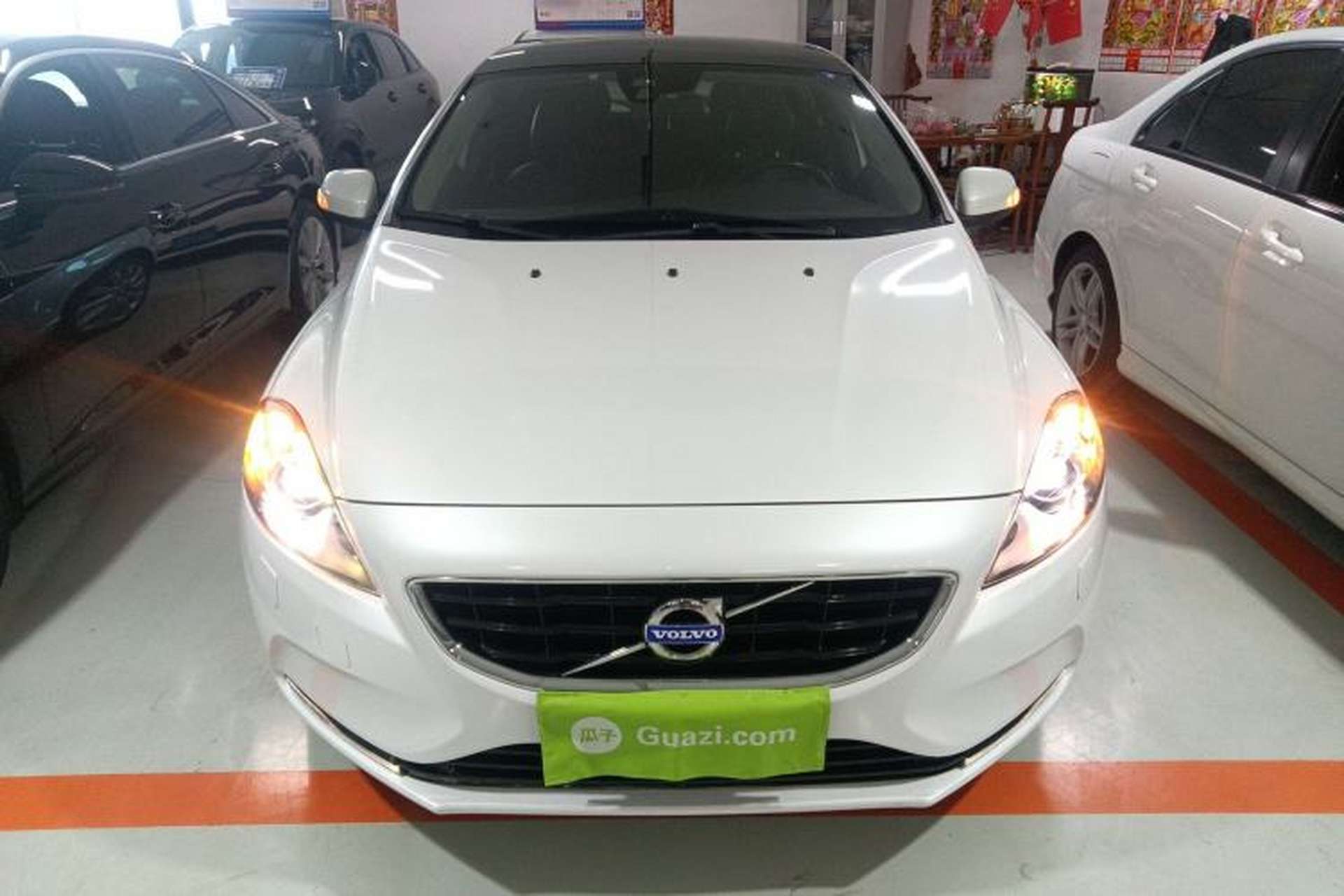 Used Volvo V40 2015 1.6T Zhiyi Edition Exterior 1