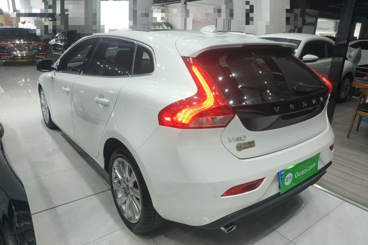 Used Volvo V40 2015 1.6T Zhiya Edition Exterior 2