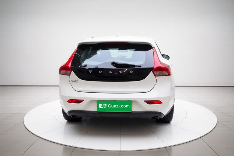 Used Volvo V40 2015 1.6T Zhiyi Edition Exterior 4