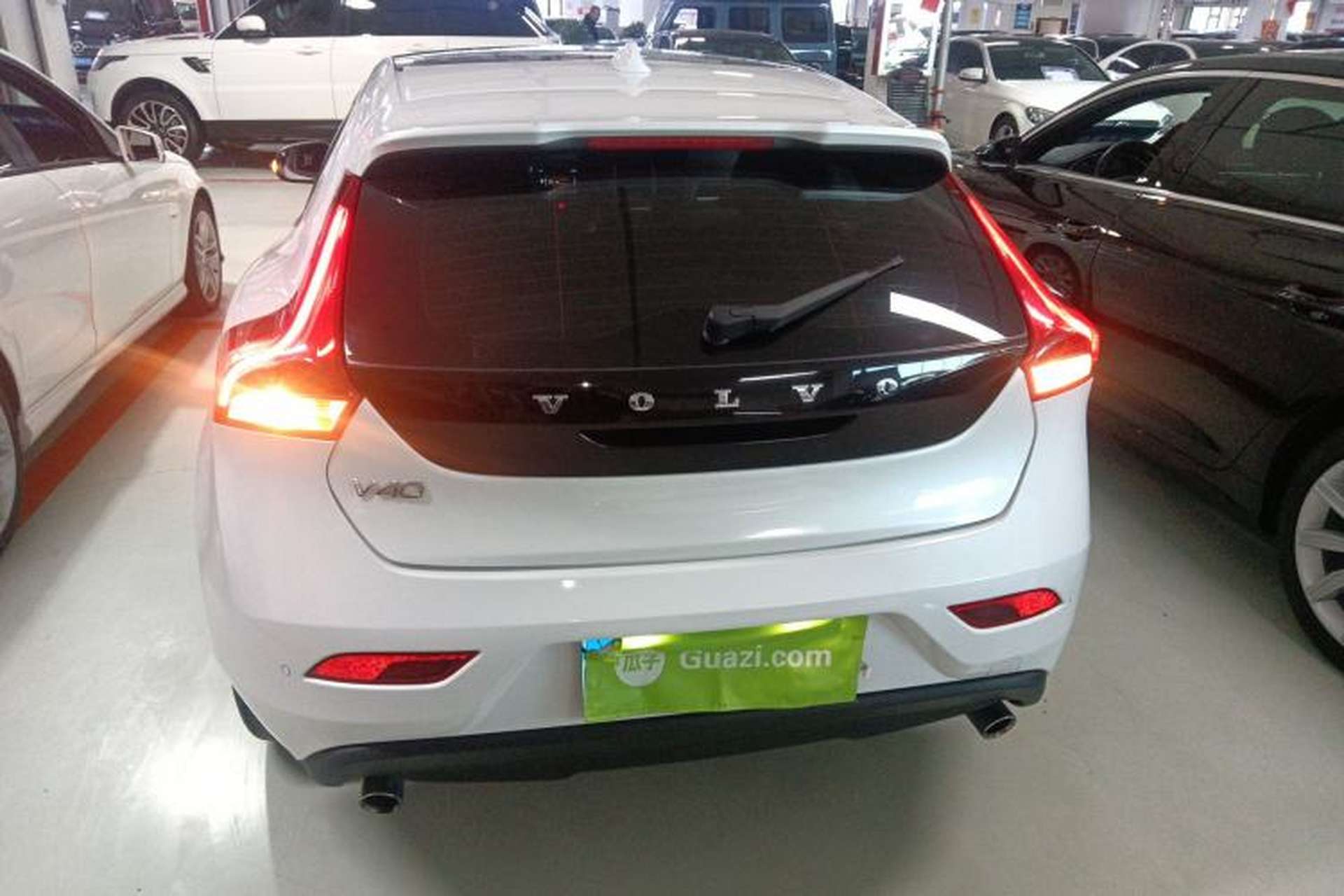 Used Volvo V40 2015 1.6T Zhiyi Edition Exterior 4