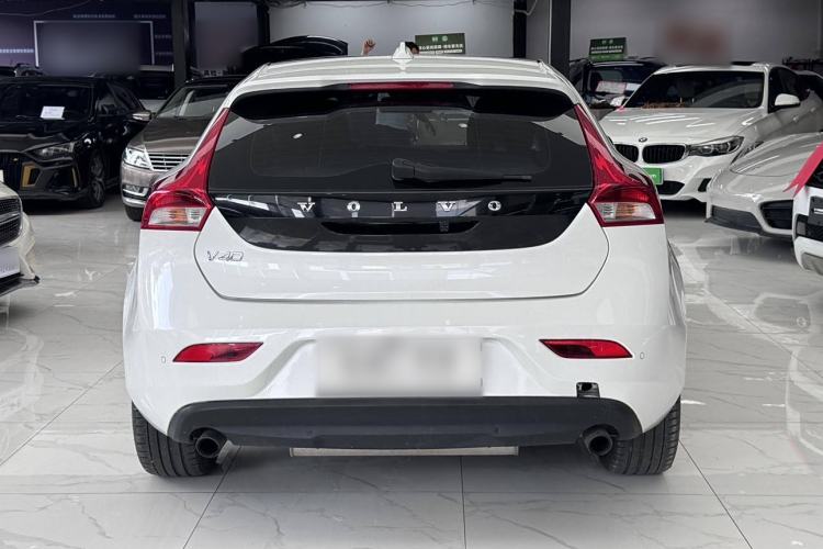 Used Volvo V40 2015 1.6T Zhiyi Edition Exterior 5