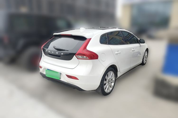 Used Volvo V40 2015 1.6T Zhiyi Edition Exterior 5