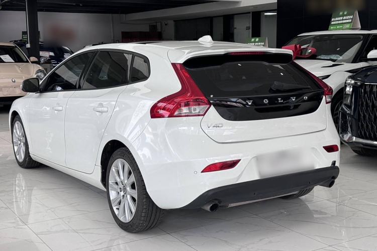 Used Volvo V40 2015 1.6T Zhiyi Edition Exterior 6