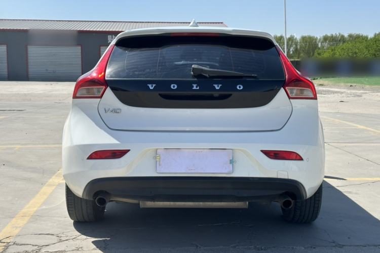 Used Volvo V40 2015 1.6T Zhiya Edition Exterior 7
