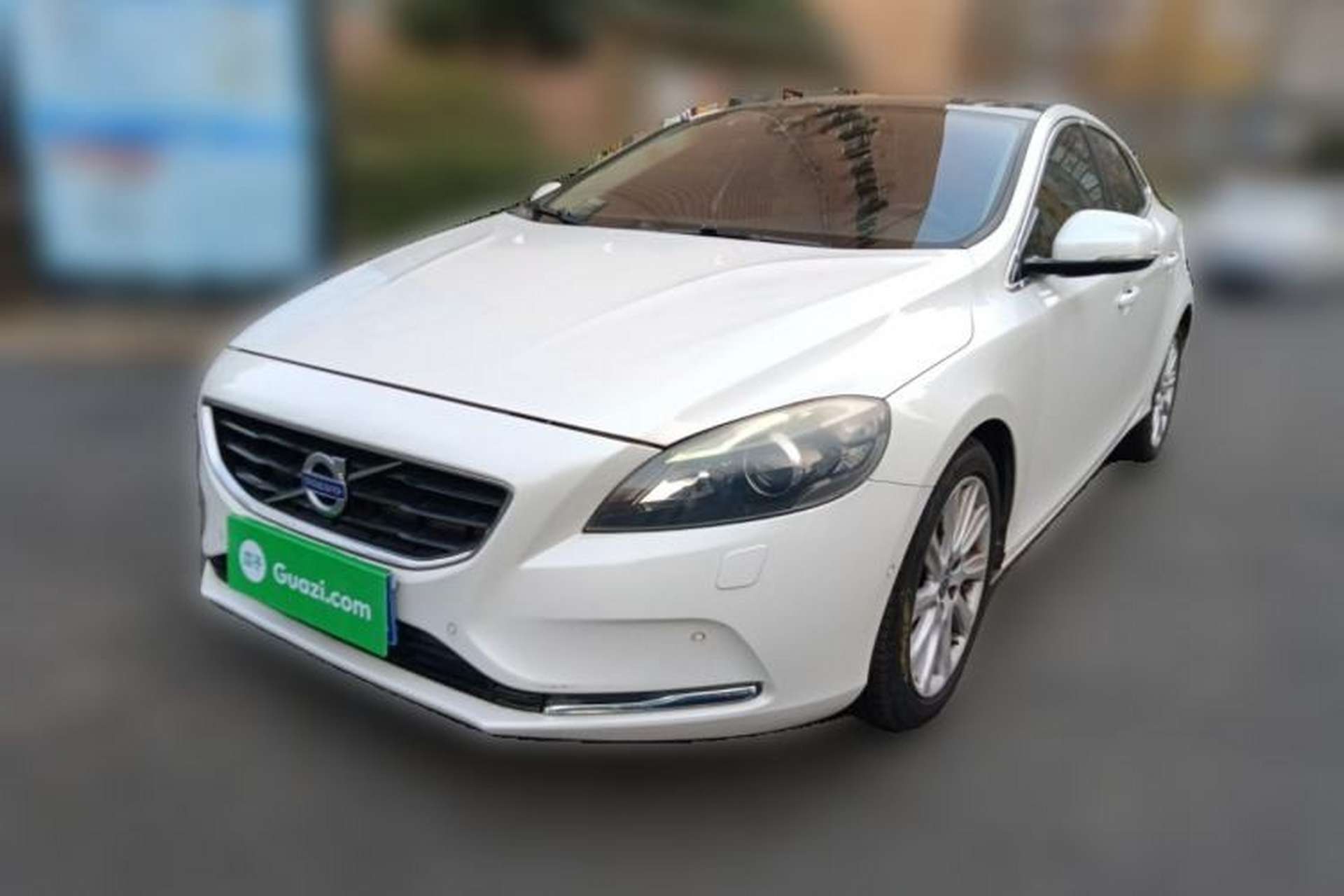 Used Volvo V40 2015 1.6T Zhiya Edition Front Left 45 Deg