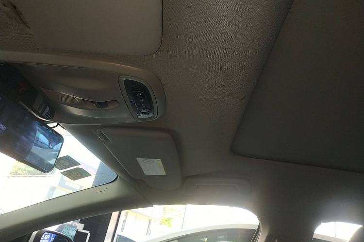 Used Volvo V40 2015 1.6T Zhiyi Edition Headliner