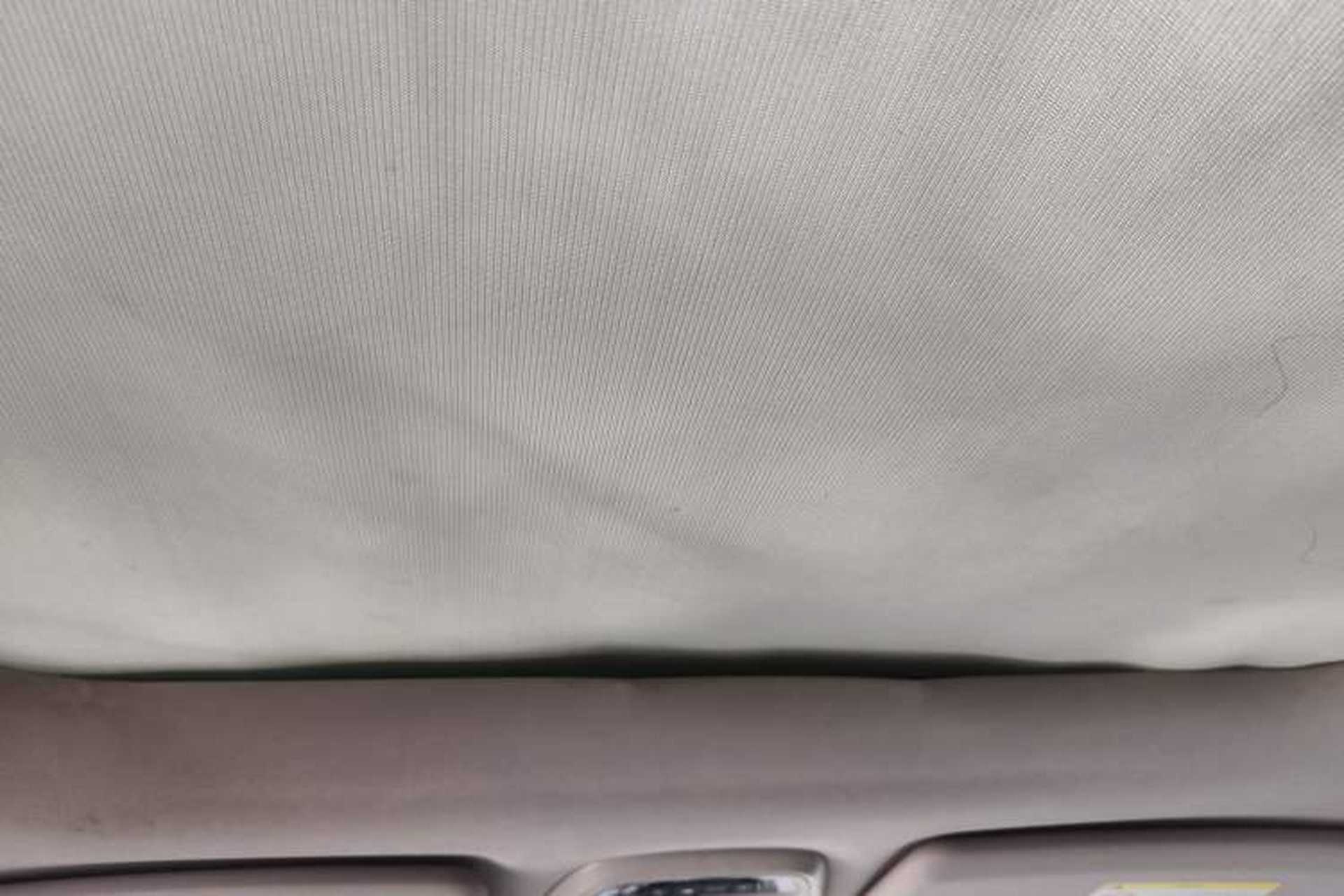 Used Volvo V40 2015 1.6T Zhiyi Edition Headliner