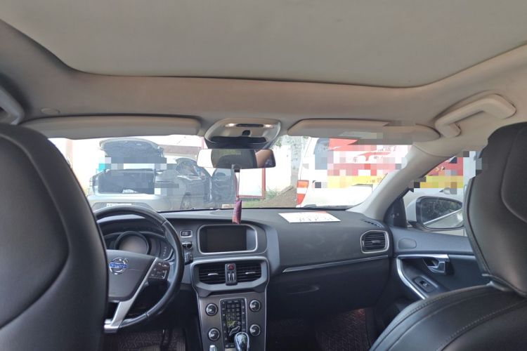 Used Volvo V40 2015 1.6T Zhiya Edition Headliner
