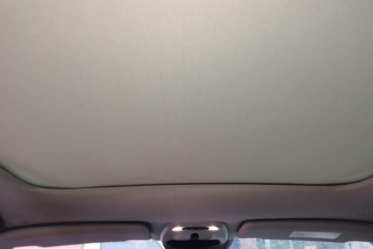 Used Volvo V40 2015 1.6T Zhiya Edition Headliner
