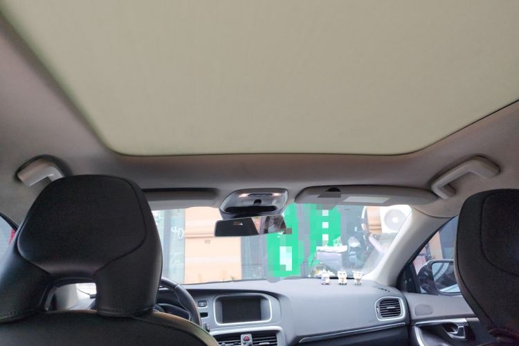 Used Volvo V40 2015 1.6T Zhiya Edition Headliner