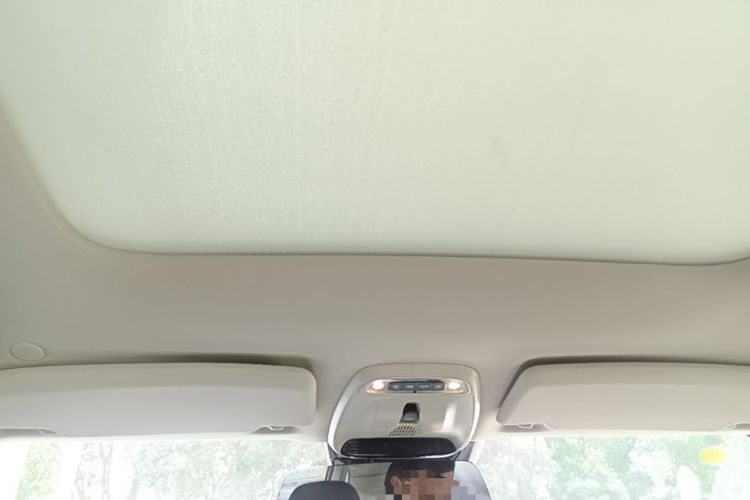 Used Volvo V40 2015 1.6T Zhiyi Edition Headliner