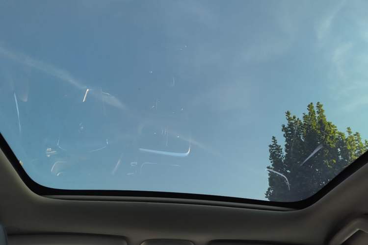 Used Volvo V40 2015 1.6T Zhiyi Edition Headliner