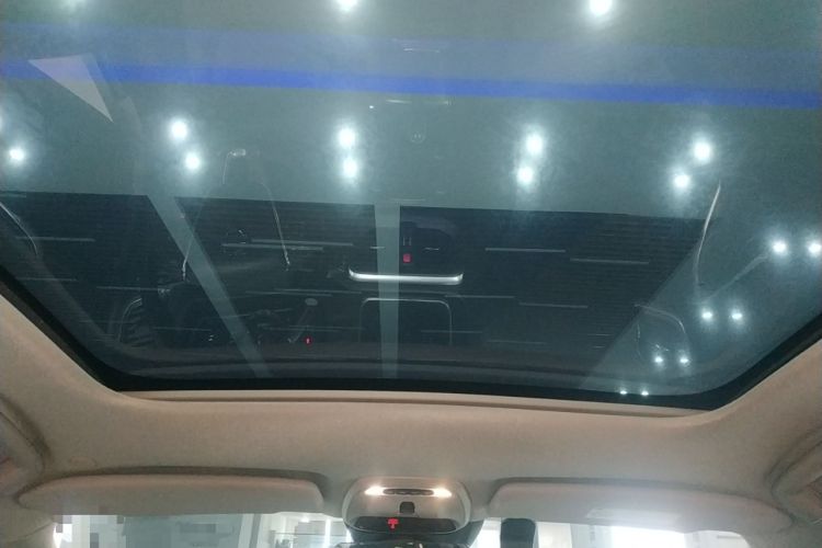 Used Volvo V40 2015 1.6T Zhiya Edition Headliner