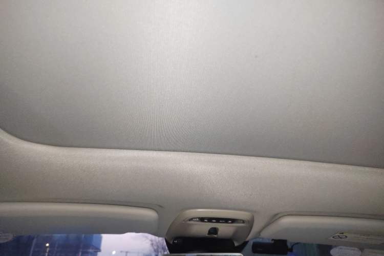 Used Volvo V40 2015 1.6T Zhiya Edition Headliner