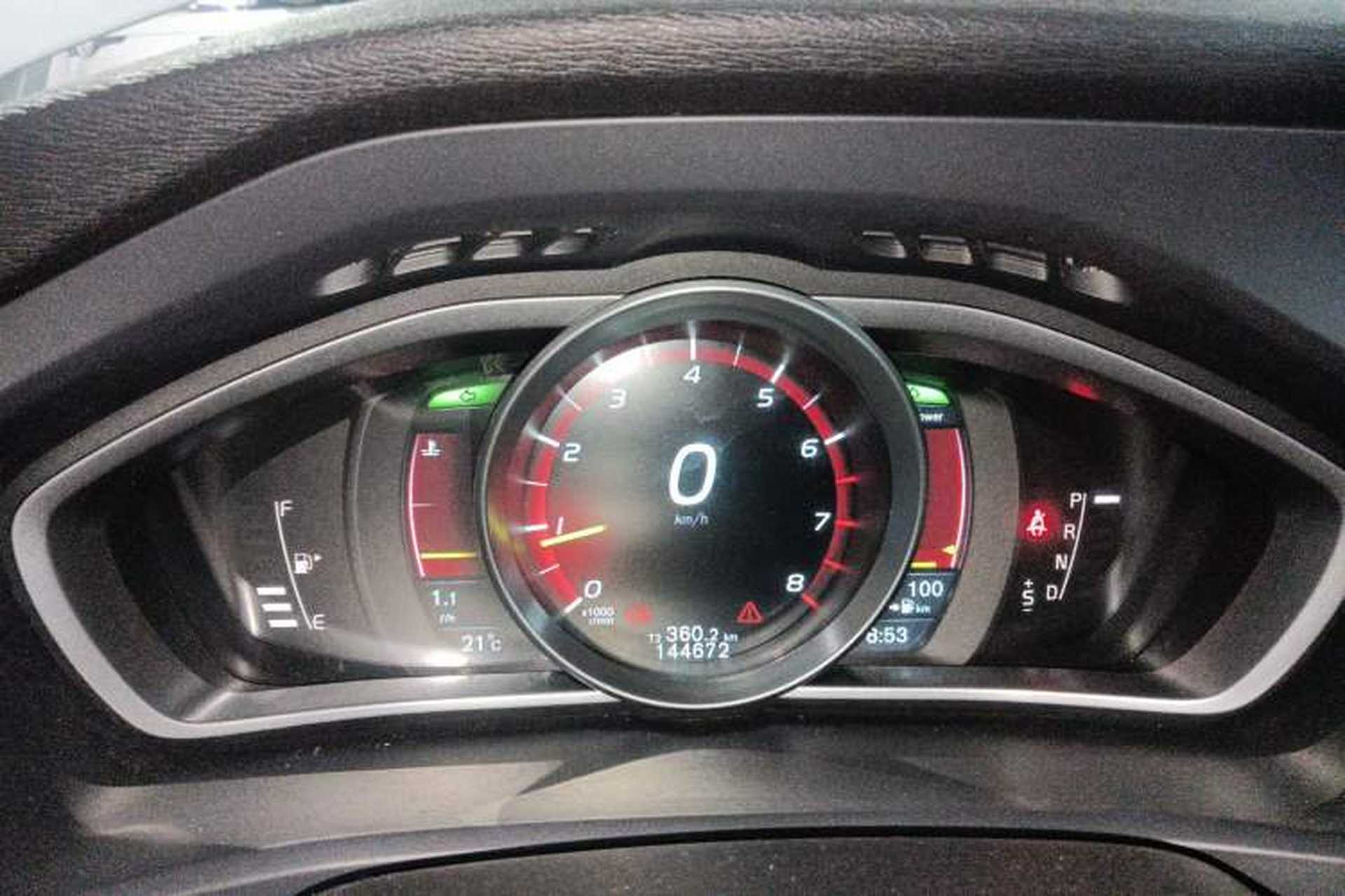 Used Volvo V40 2015 1.6T Zhiyi Edition Instrument Cluster
