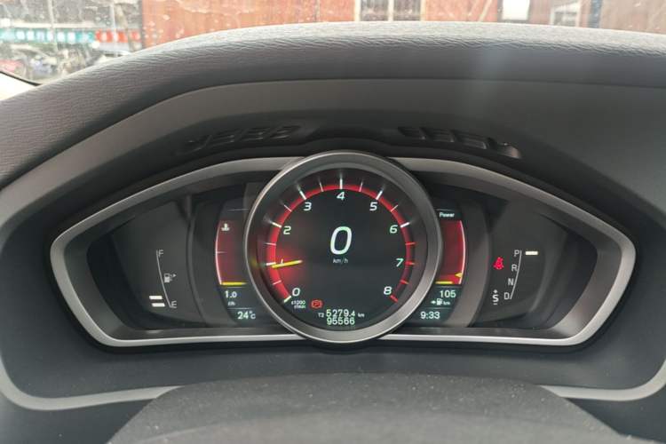 Used Volvo V40 2015 1.6T Zhiyi Edition Instrument Cluster