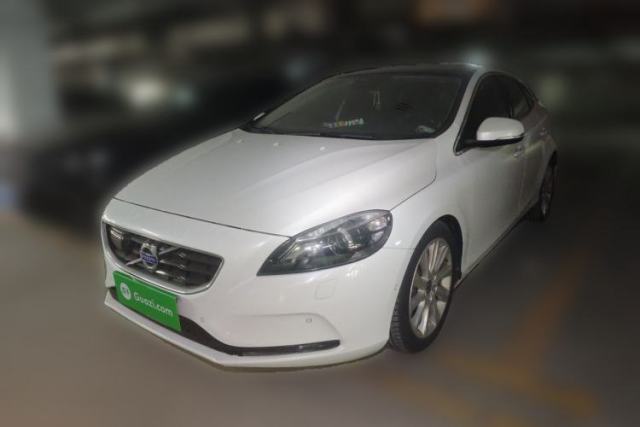 Used Volvo V40 2015 1.6T Zhiya Edition