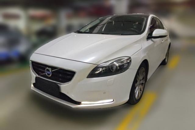 Used Volvo V40 2015 1.6T Zhiya Edition