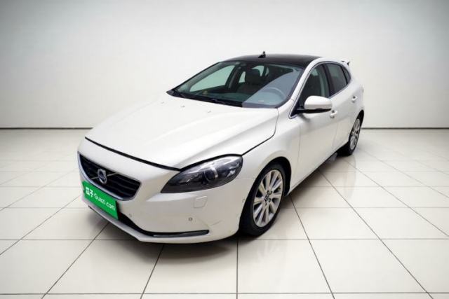 Used Volvo V40 2015 1.6T Zhiya Edition