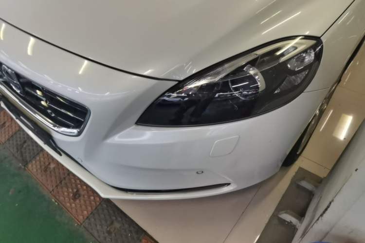 Used Volvo V40 2015 1.6T Zhiya Edition Left Front Headlight