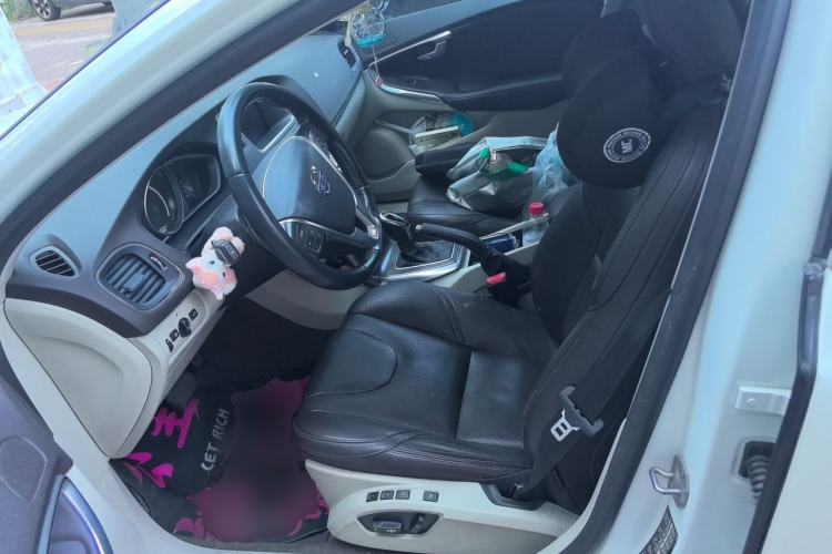 Used Volvo V40 2015 1.6T Zhiya Edition Left Front Seat