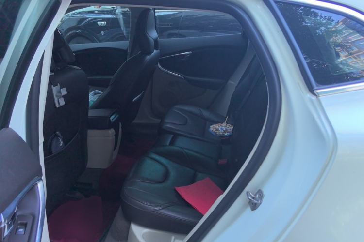 Used Volvo V40 2015 1.6T Zhiya Edition Left Rear Seat