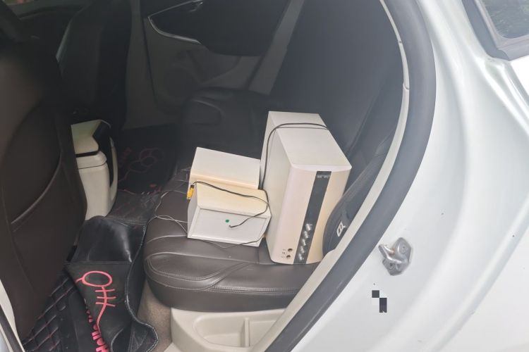 Used Volvo V40 2015 1.6T Zhiyi Edition Left Rear Seat