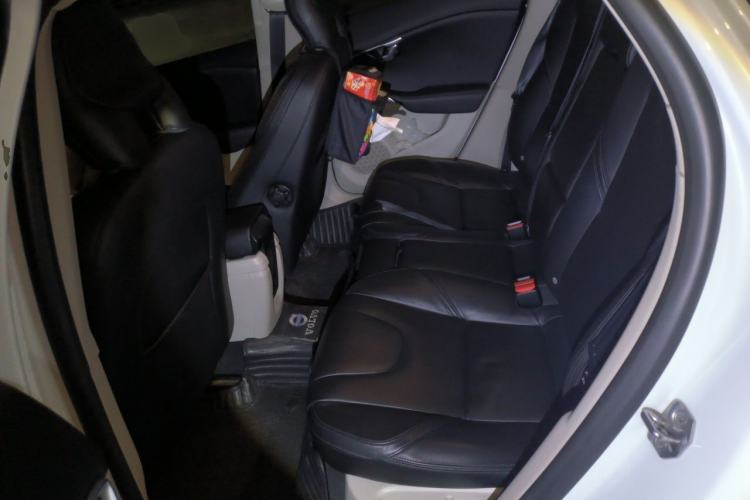 Used Volvo V40 2015 1.6T Zhiya Edition Left Rear Seat