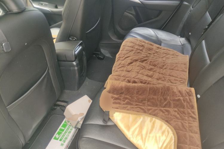 Used Volvo V40 2015 1.6T Zhiya Edition Left Rear Seat