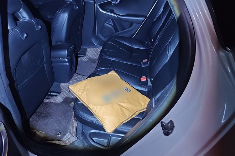 Used Volvo V40 2015 1.6T Zhiya Edition Left Rear Seat