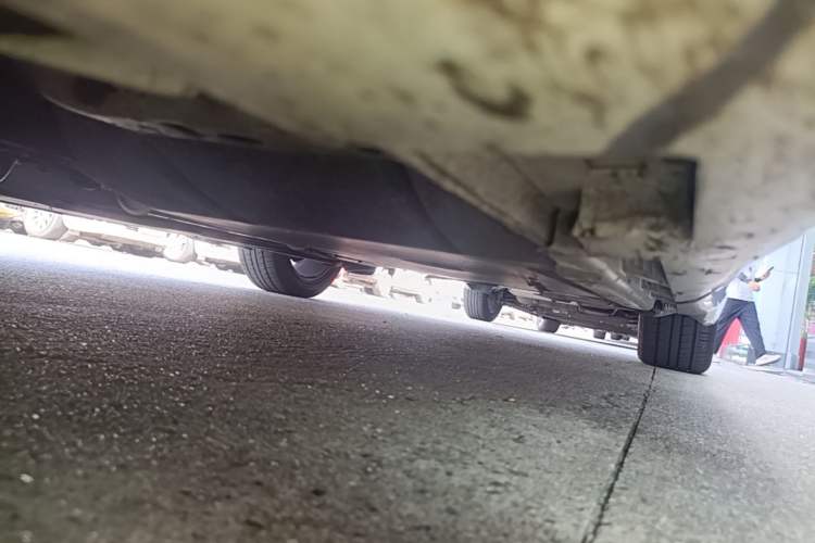 Used Volvo V40 2015 1.6T Zhiyi Edition Left Side Sill