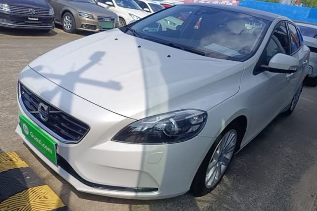 Used Volvo V40 2015 1.6T Zhiyi Edition