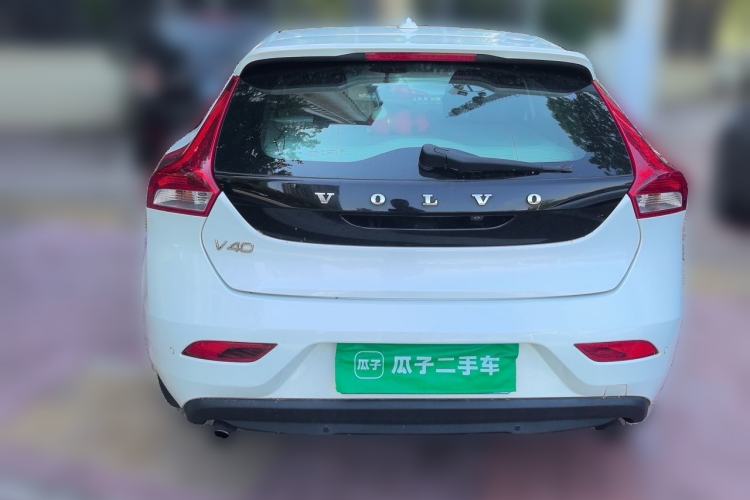 Used Volvo V40 2015 1.6T Zhiya Edition Rear