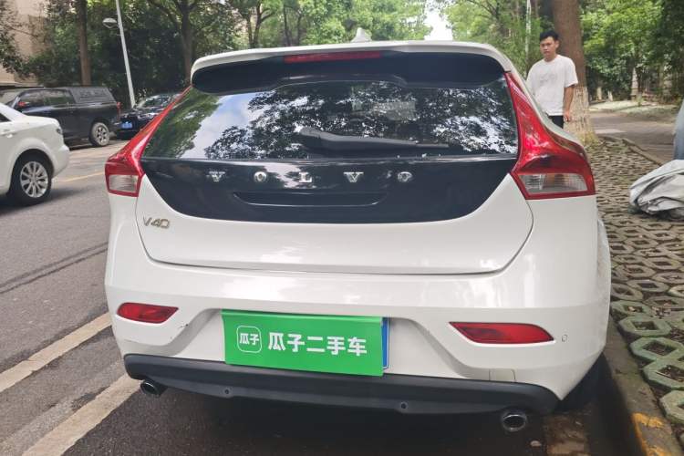 Used Volvo V40 2015 1.6T Zhiyi Edition Rear