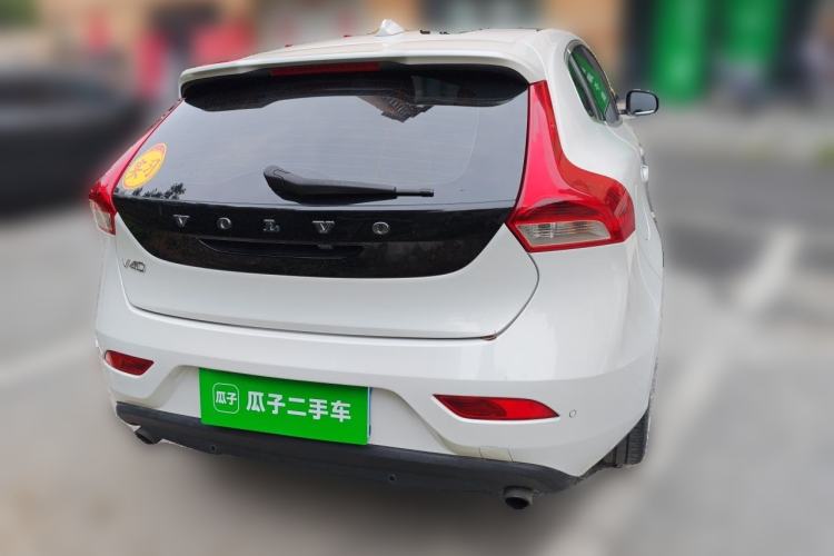 Used Volvo V40 2015 1.6T Zhiya Edition Rear